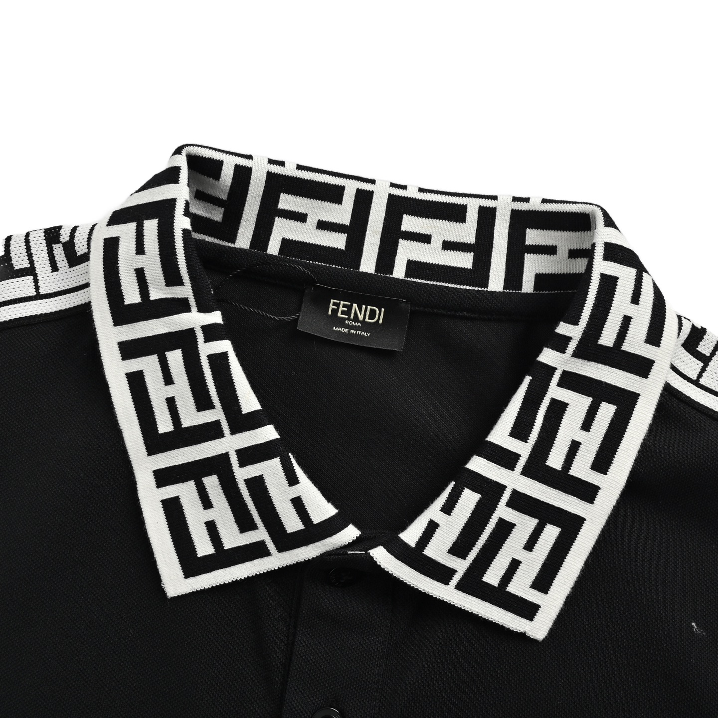 Fendi 25ss embroidered eyes ribbon Polo short sleeve