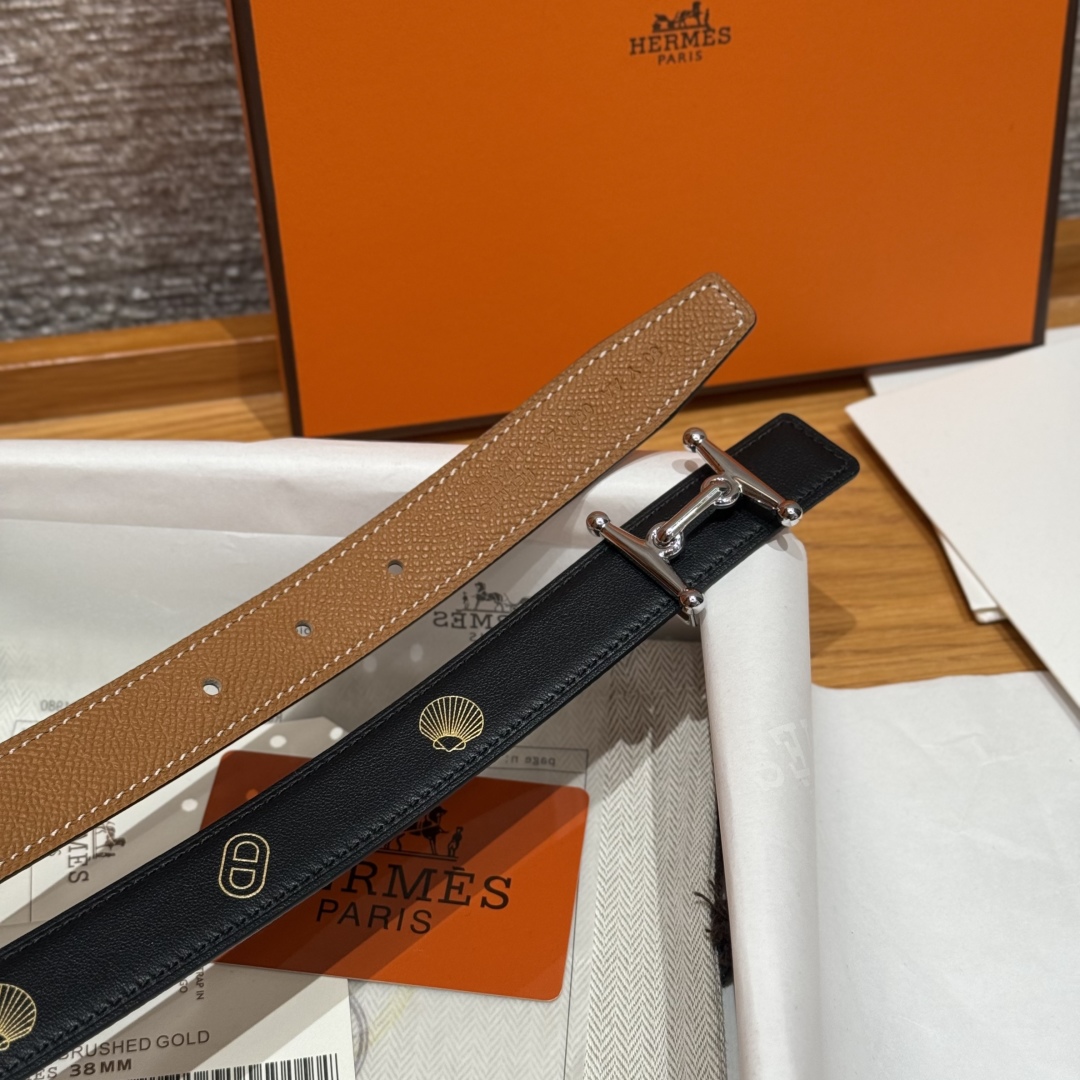 Hermès Women's Shell Element Double-Sided Leather Belt 2.4cm Width