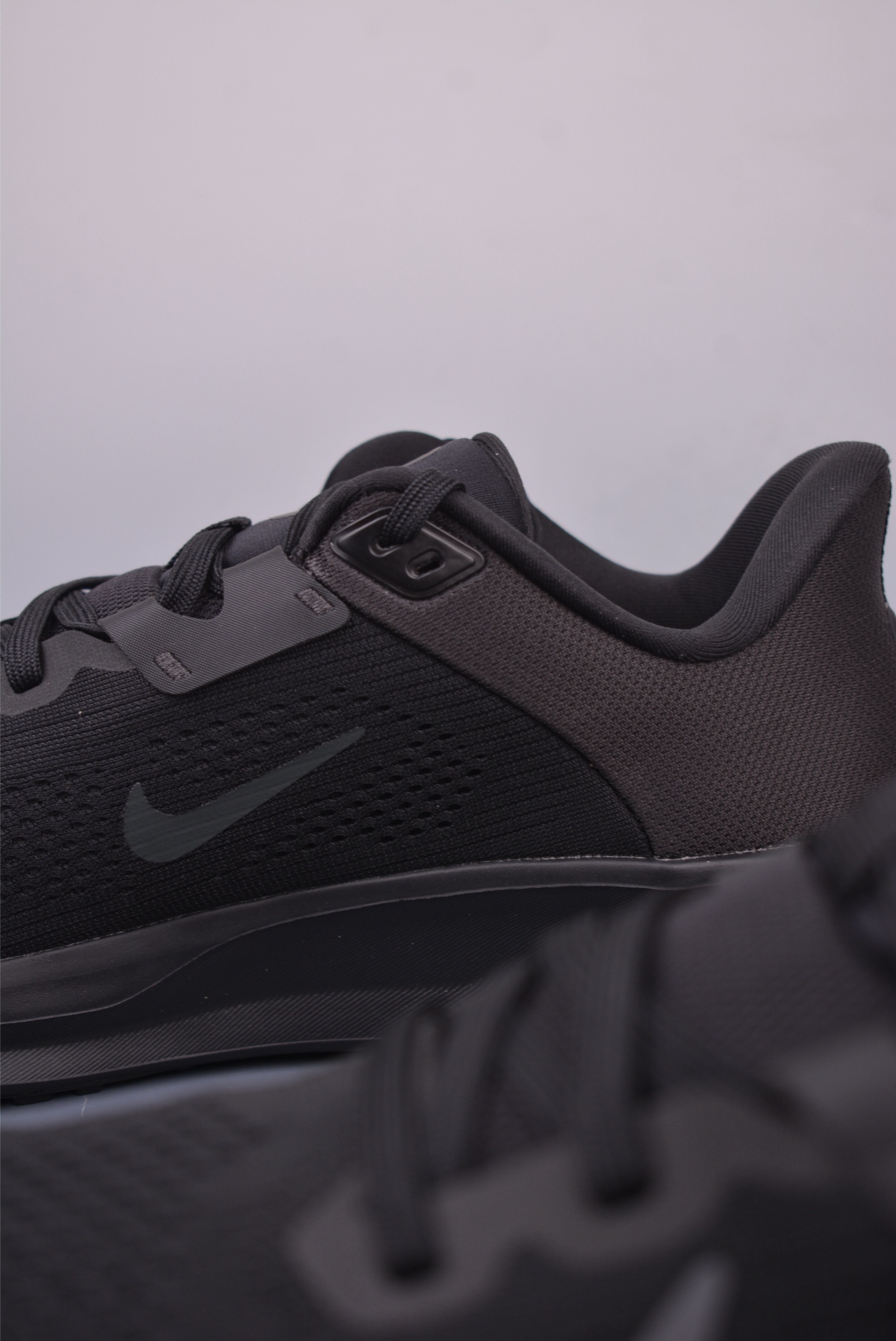 Nike Quest 6 