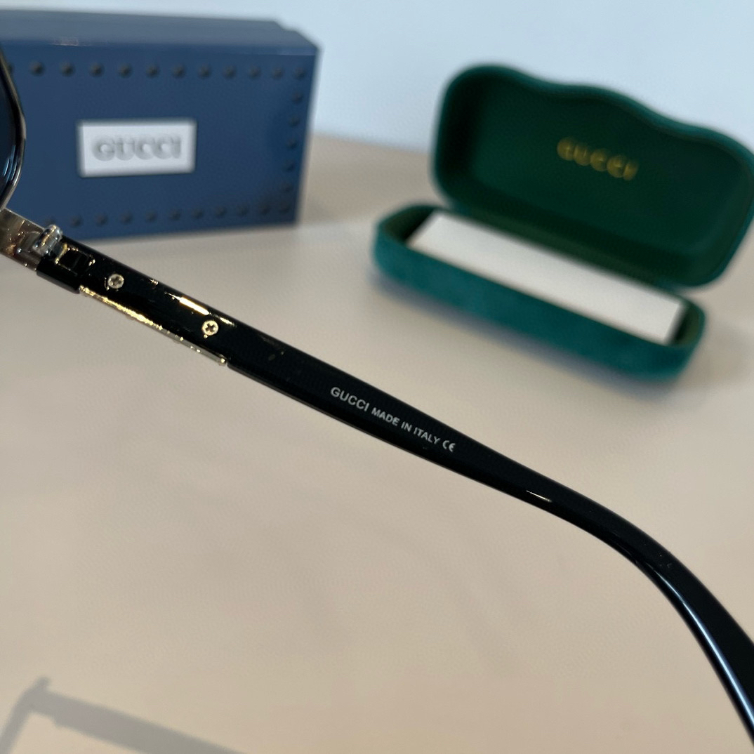 Gucci Square Frame Sunglasses