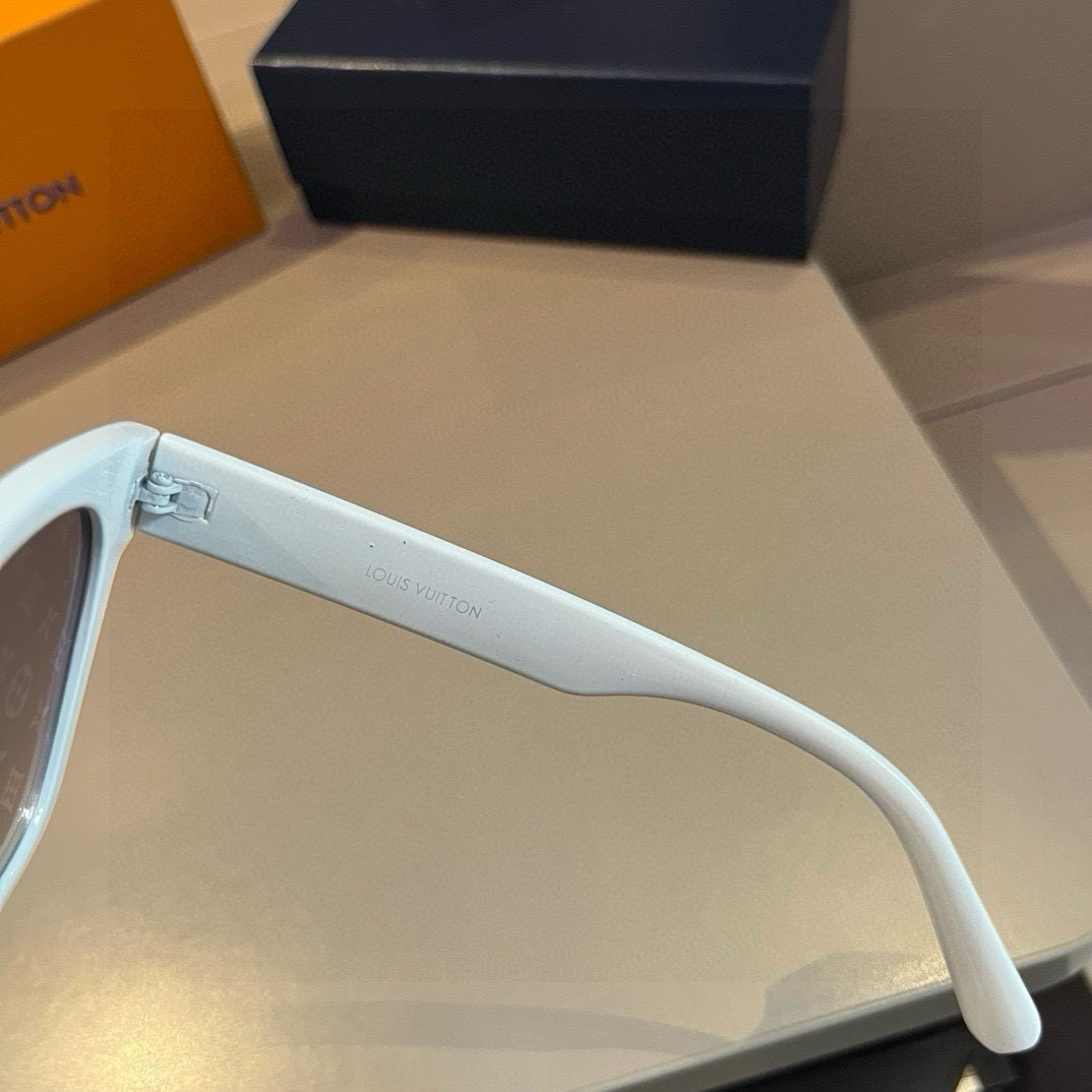 Louis Vuitton square-frame sunglasses