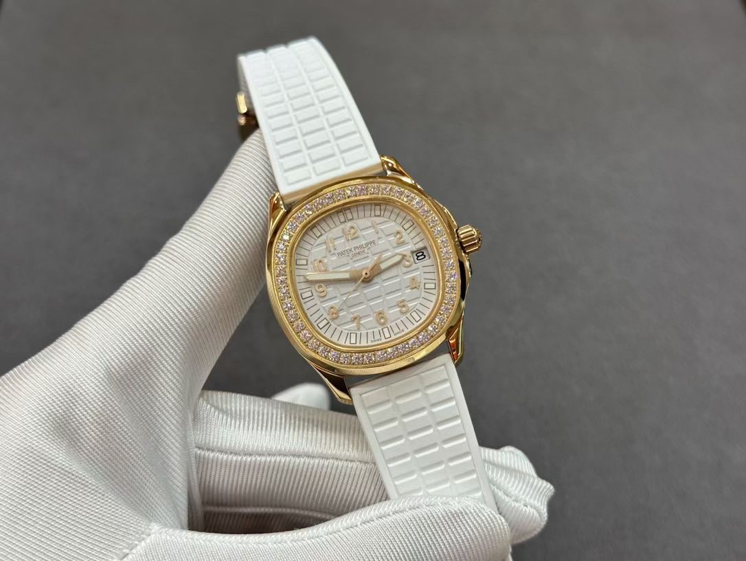 Patek Philippe Factory New AQUANAUT Series