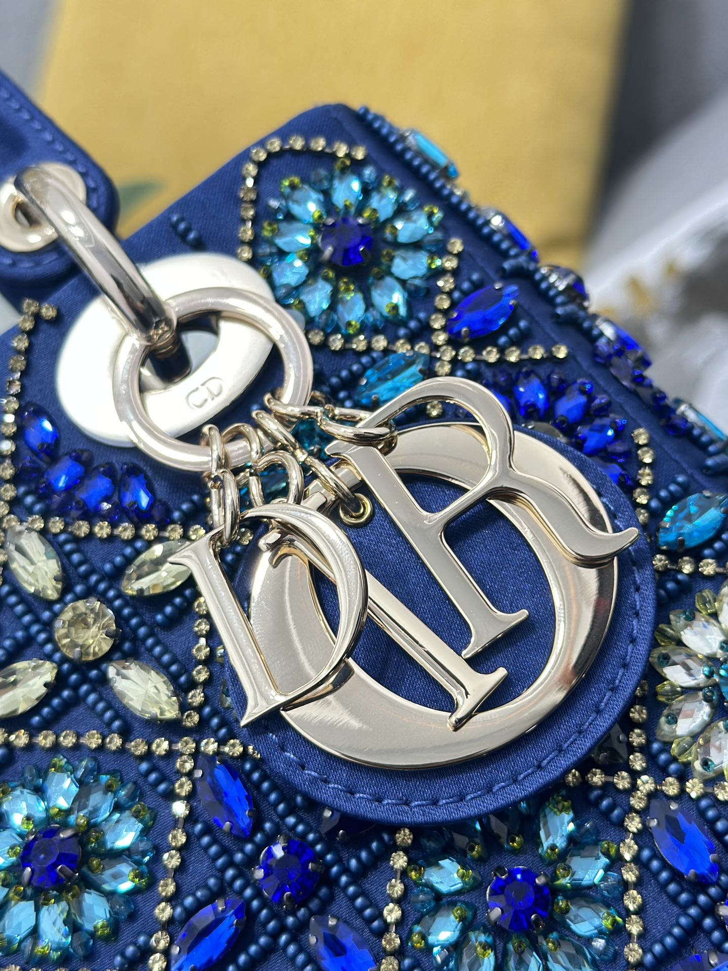 Dior Lady Dior four-grid embroidery blue diamond Lady Dior bag M0538