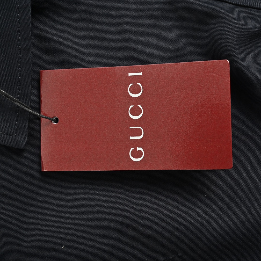 Gucci 24Fw solid color jacket with small chest logo