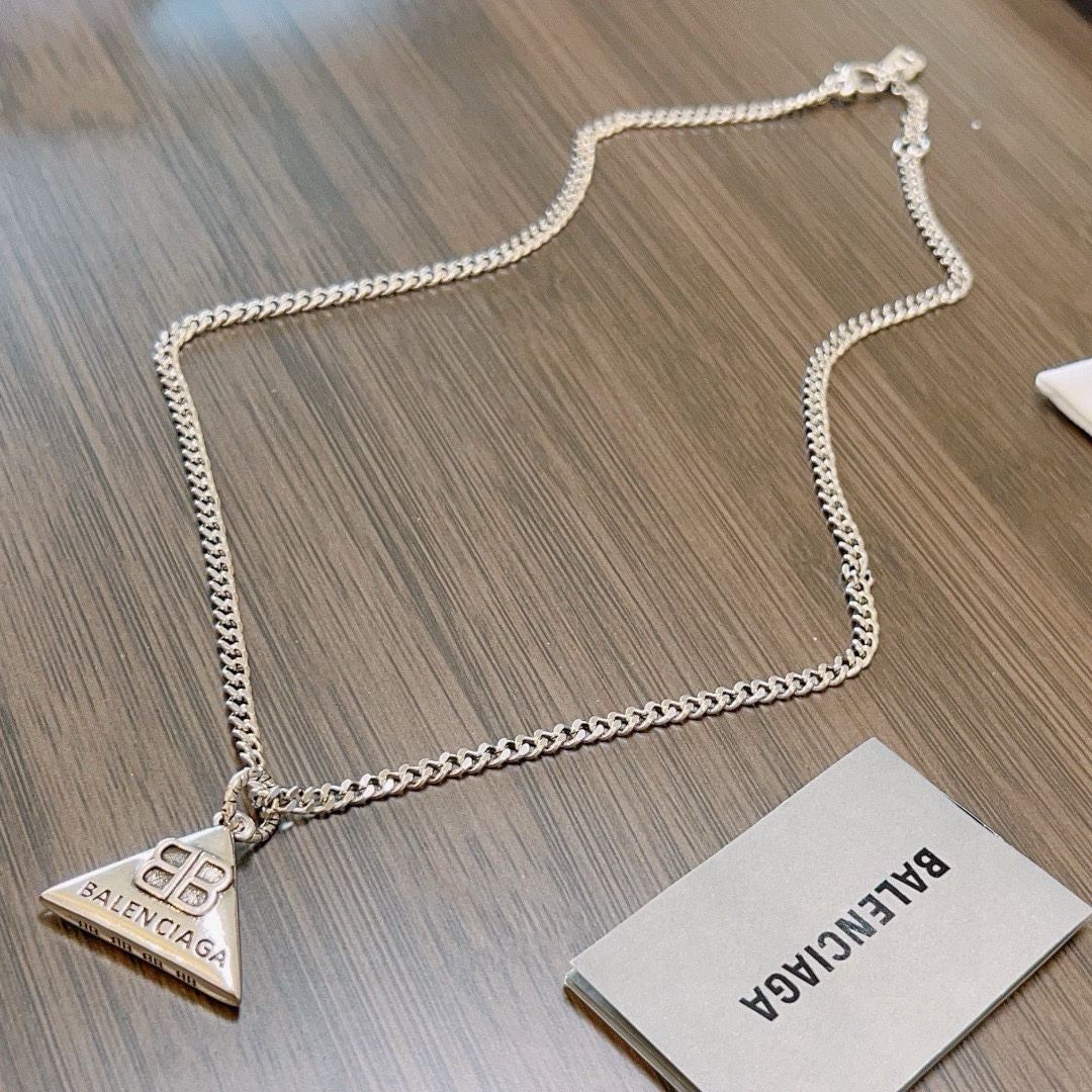 Balenciaga BB triangle chain vintage bracelet