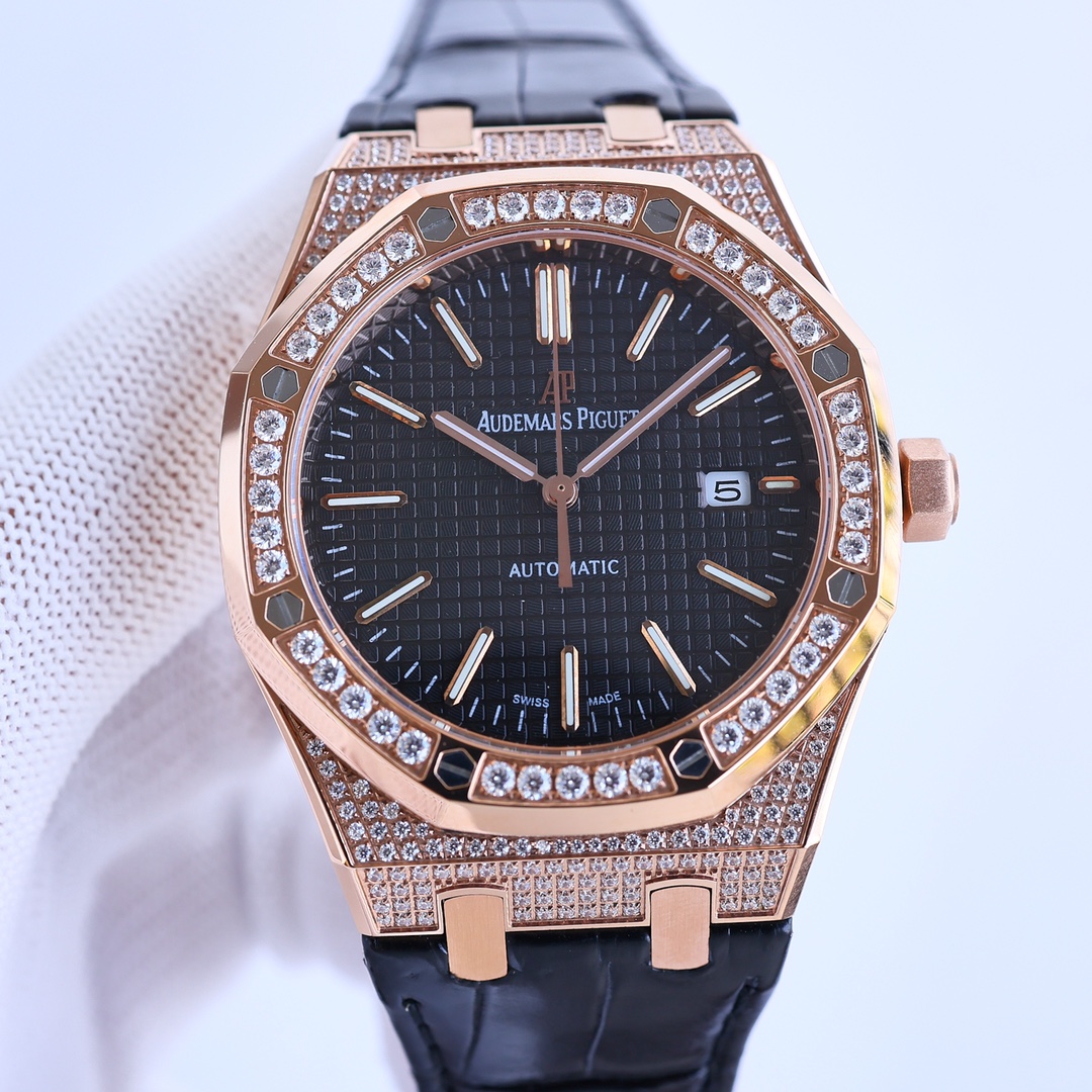 Audemars Piguet Royal Oak Series 15510OR.OO.D002CR.02