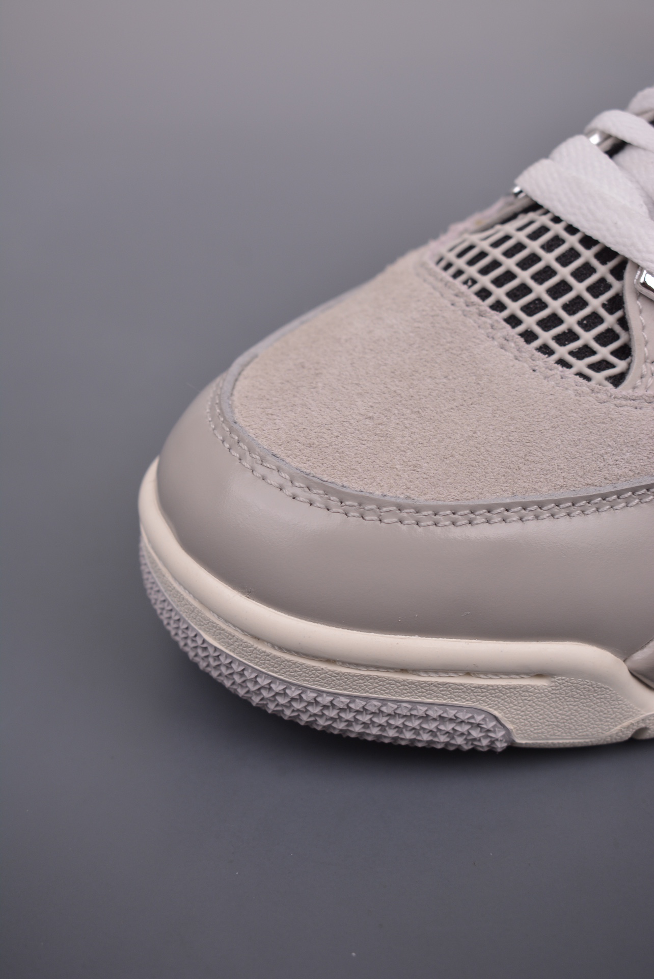 Nike Wmns Air Jordan 4 Retro Frozen Moments AQ9129-001