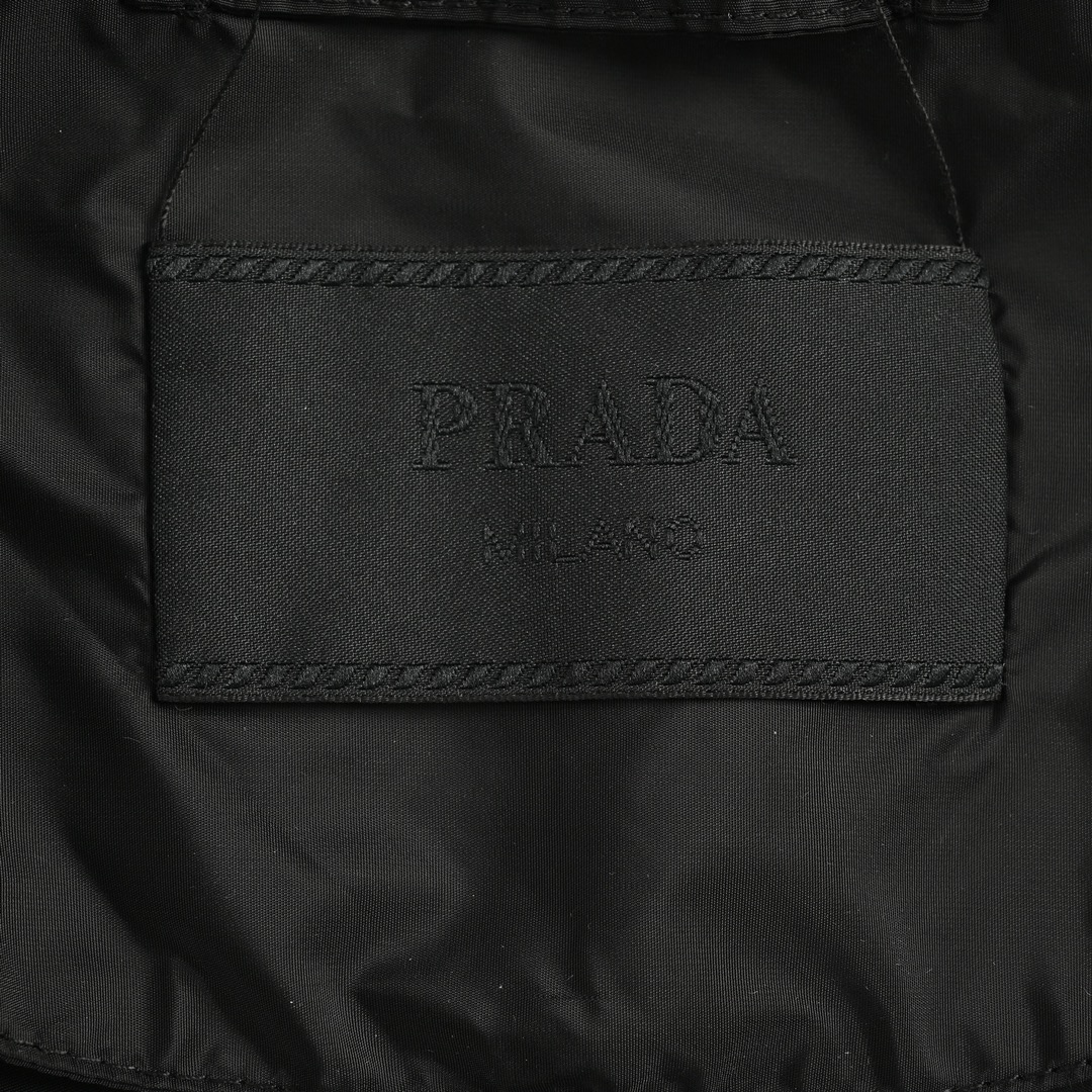 Prada 24Fw black and grey patchwork hooded jacket