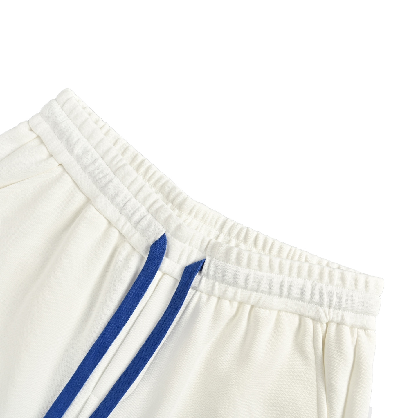 Burberry 25ss Phantom Horse Print Shorts