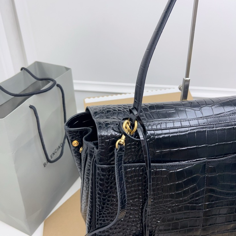 Balenciag Rodeo Bag