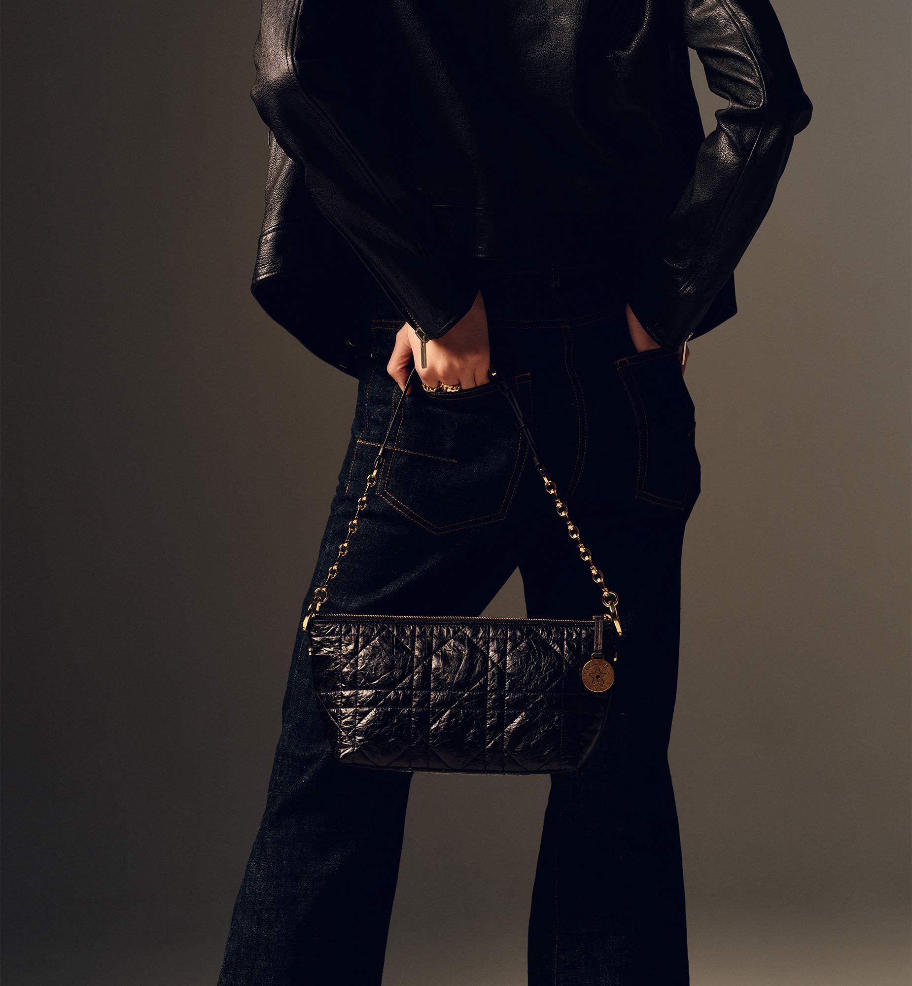 Dior Diorstar Hobo Chain Handbag S3202UNIO_M900