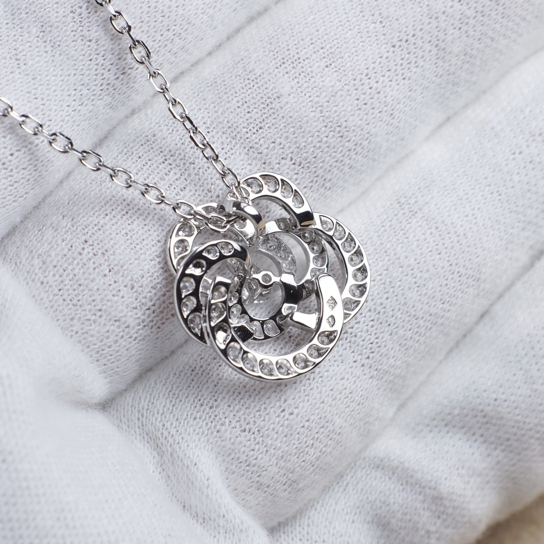 Chanel hollow camellia necklace
