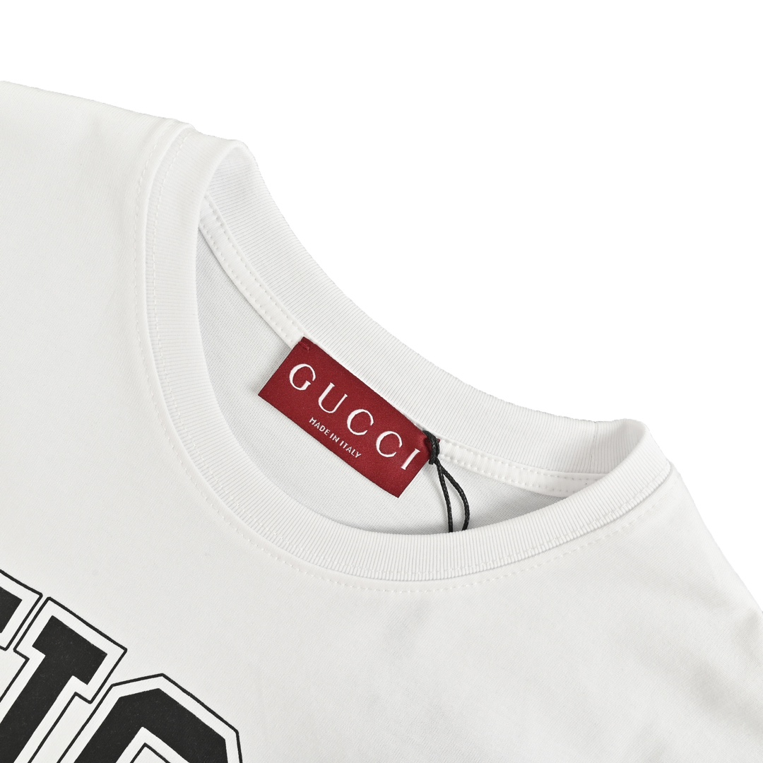 Gucci 24ss school emblem print short sleeves