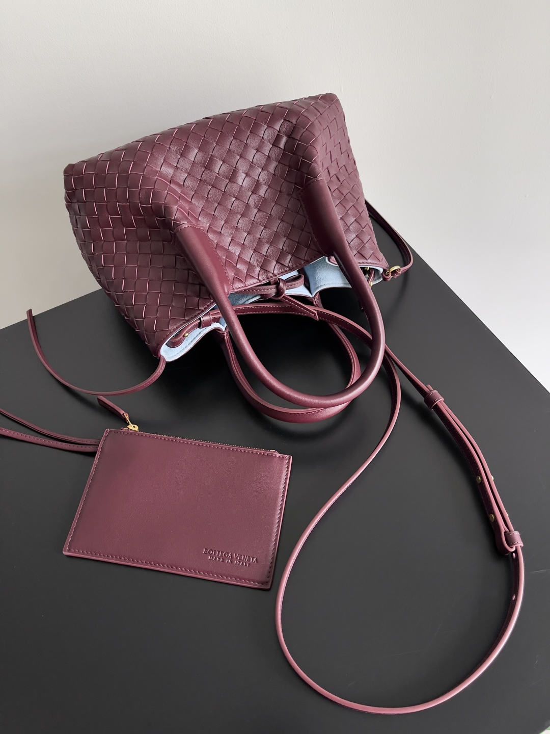 BOTTEGA VENETA 2025 PINACOTECA Small Bag 819004