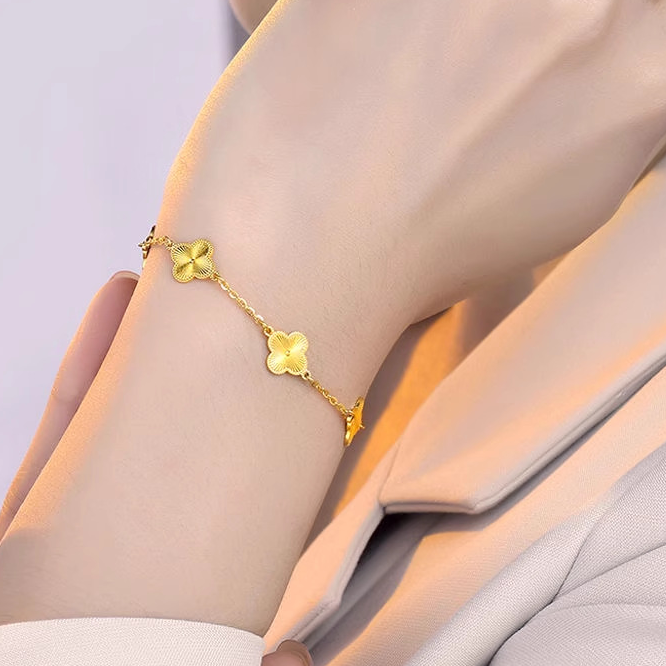 18K Gold Plated Clover Bracelet