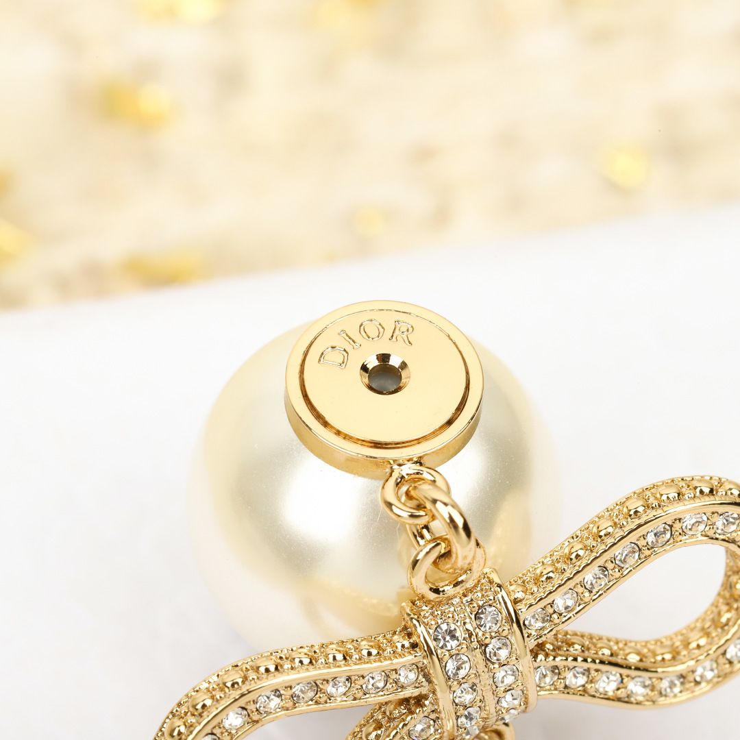 Dior Bow Pearl Earrings