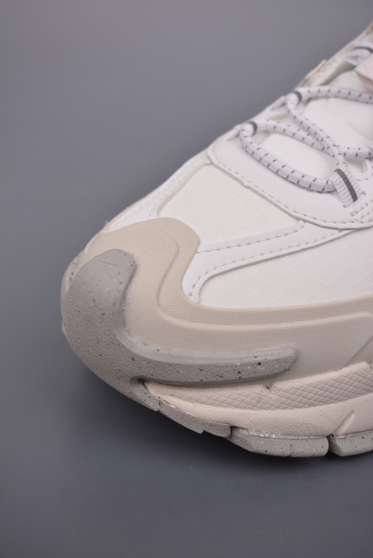 Nike Zoom Vomero 5 RoamSummit White HV5951-100
