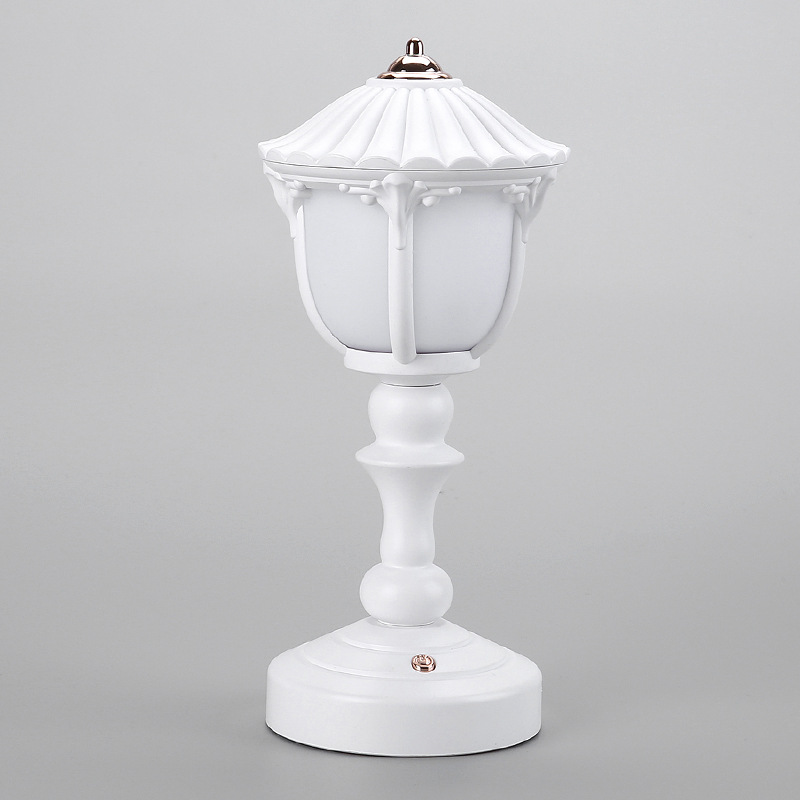 Retro Desk Night Light USB Charging Flicker Free Non-Glaring Illumination 3 Modes Table Lamp