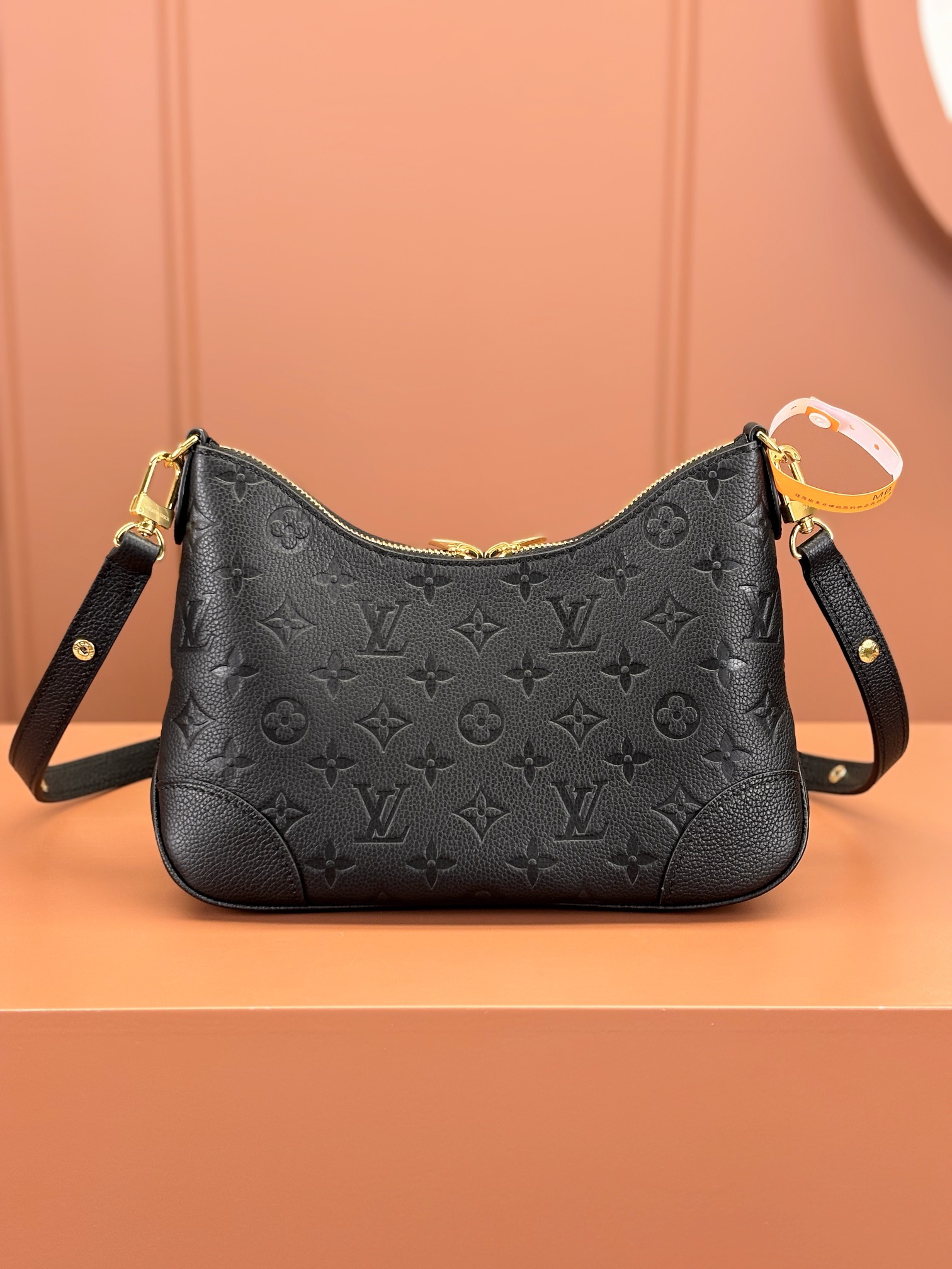 Louis Vuitton BOULOGNE handbag M12930