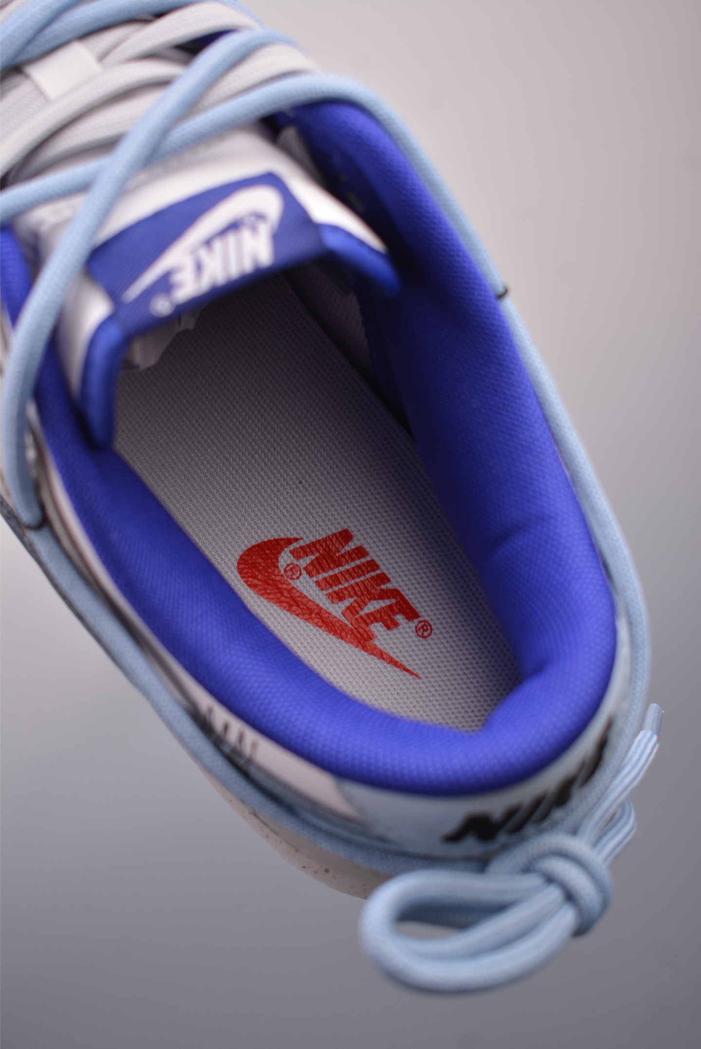 Nike SB Dunk Low Sneakers Ink Dye DV0833-103