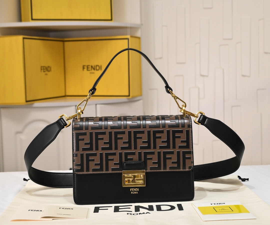 FENDI Printed Large Cover Bag 5577