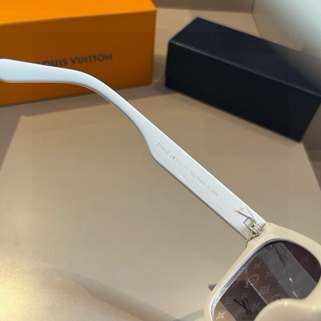 Louis Vuitton square-frame sunglasses