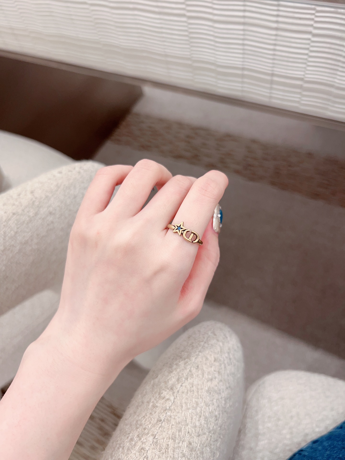 Dior retro five-pointed star CD ring
