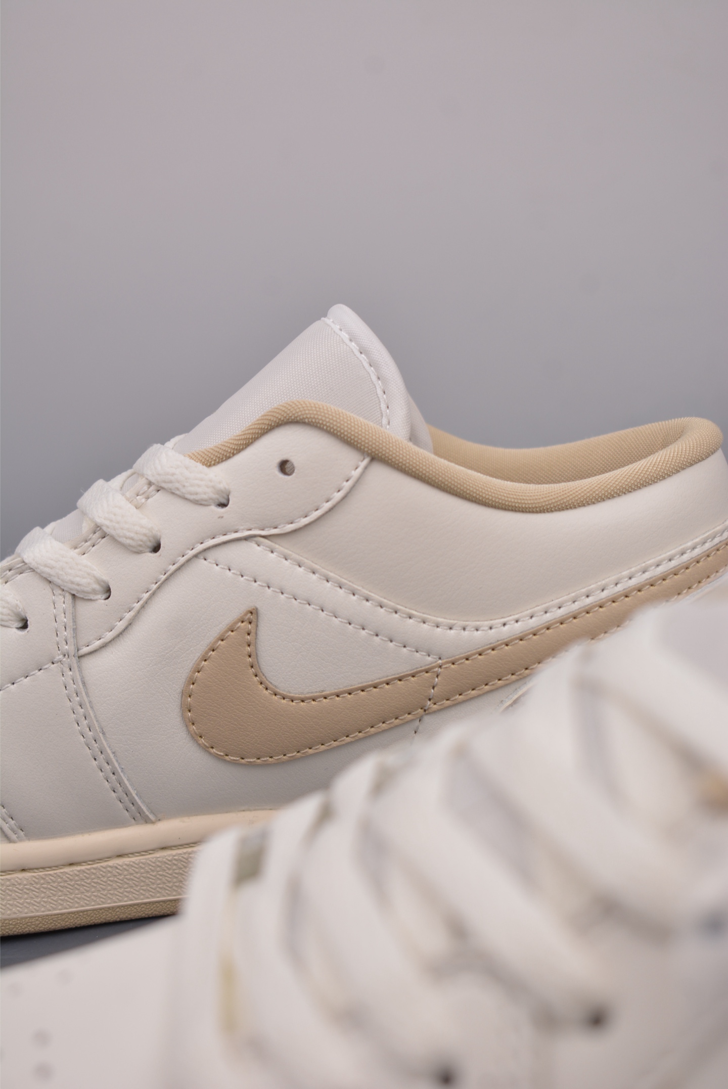 Nike Air Jordan 1 Low SailTan OG AJ1 basketball shoes white khaki DC0774-112