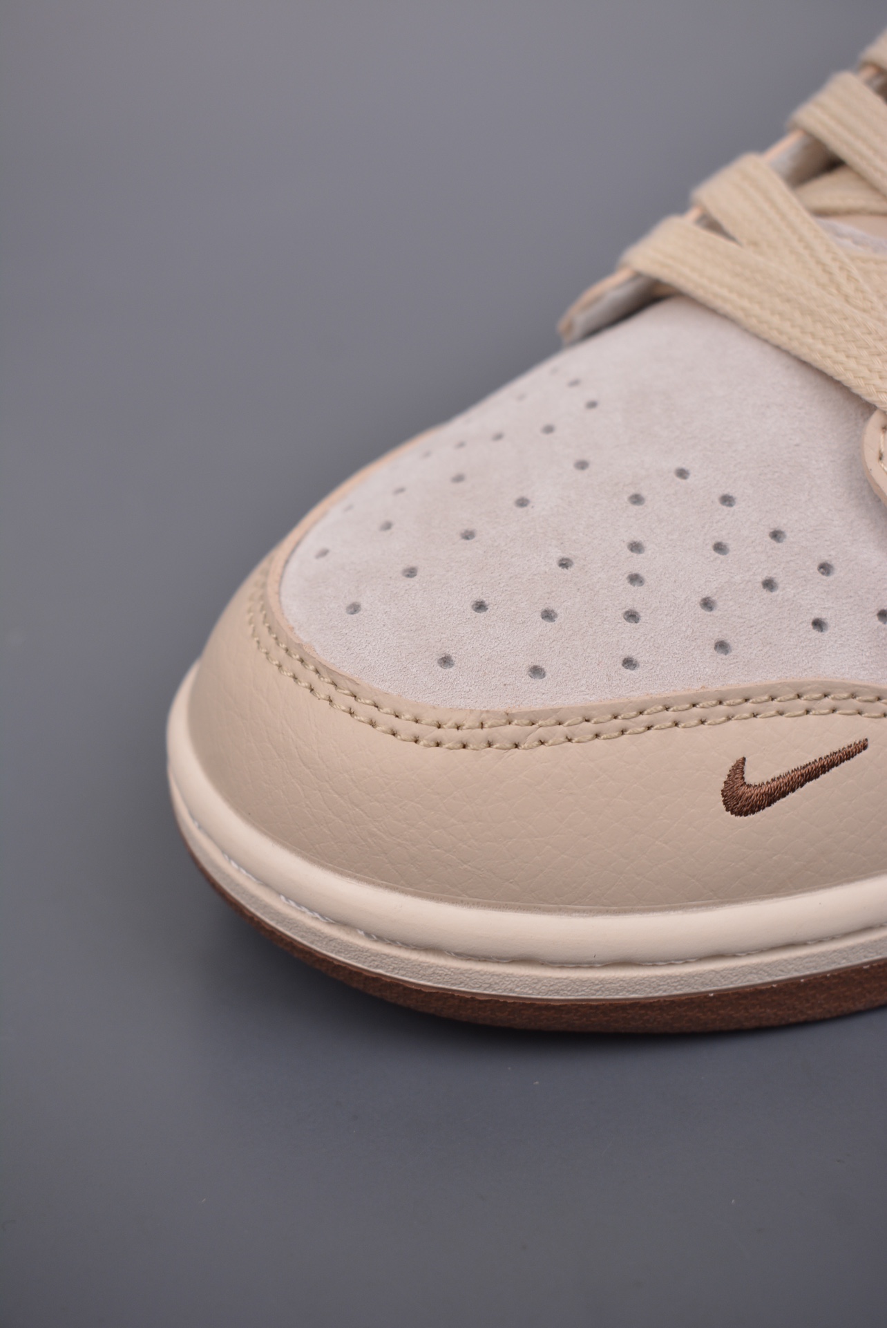 The North Face x Nike SB Dunk Low Beige DM6868-007
