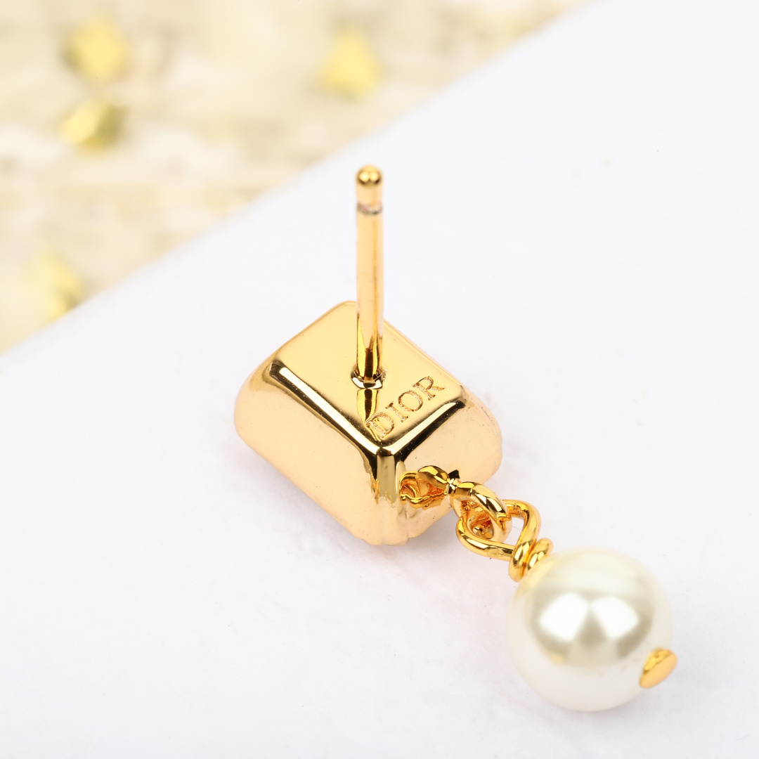 Dior Square Diamond Asymmetric Pearl CD Earrings