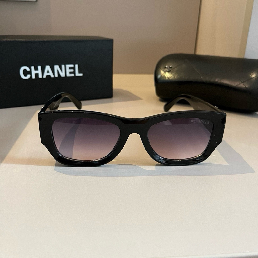 Chanel round frame sunglasses