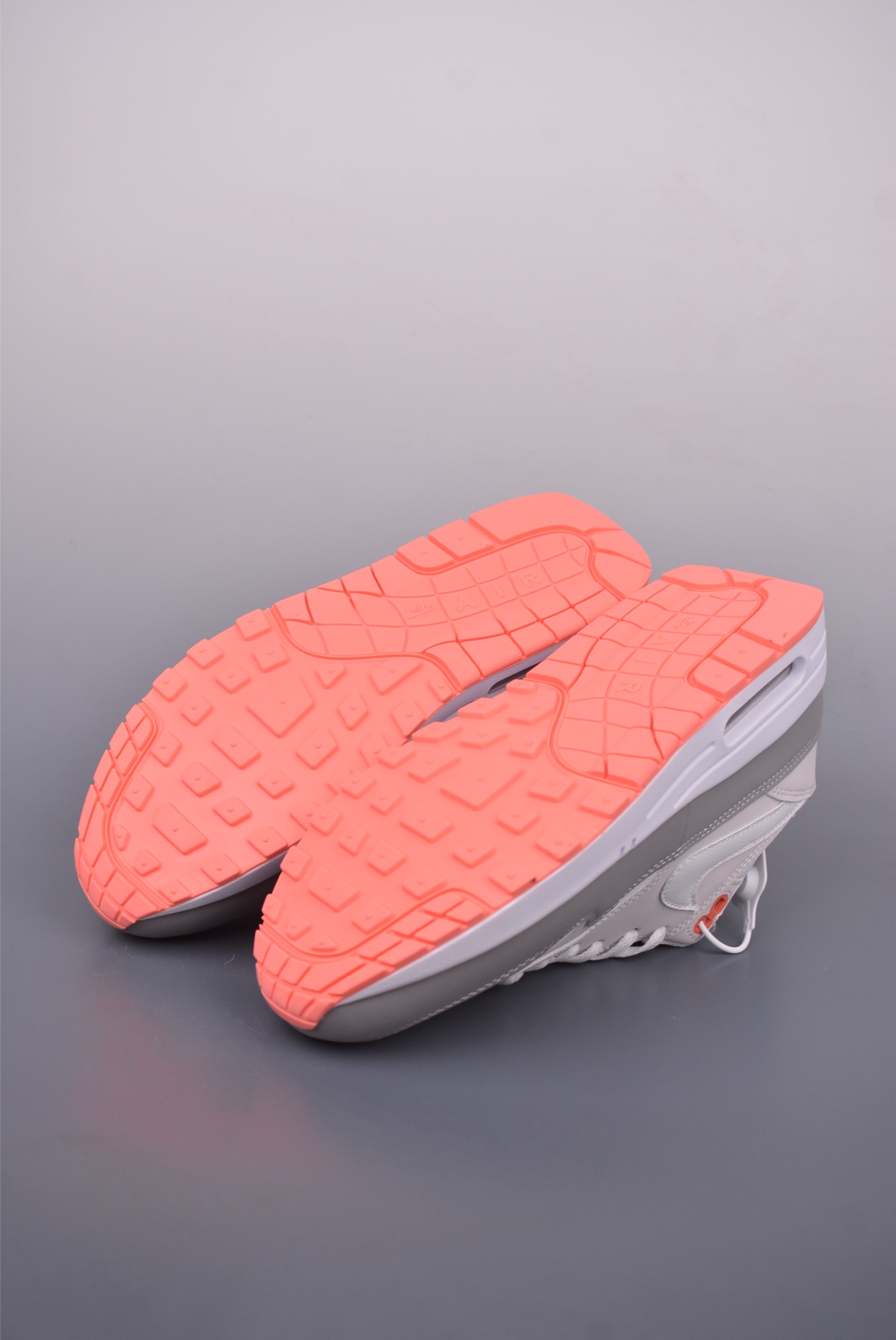 Nike Air Max 1 87 