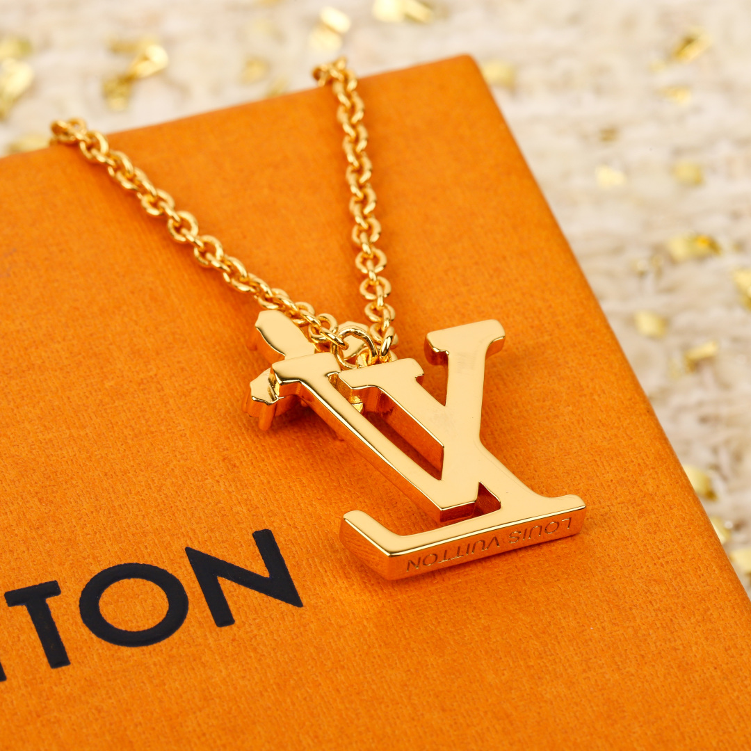 Louis Vuitton Floral Diamond Necklace