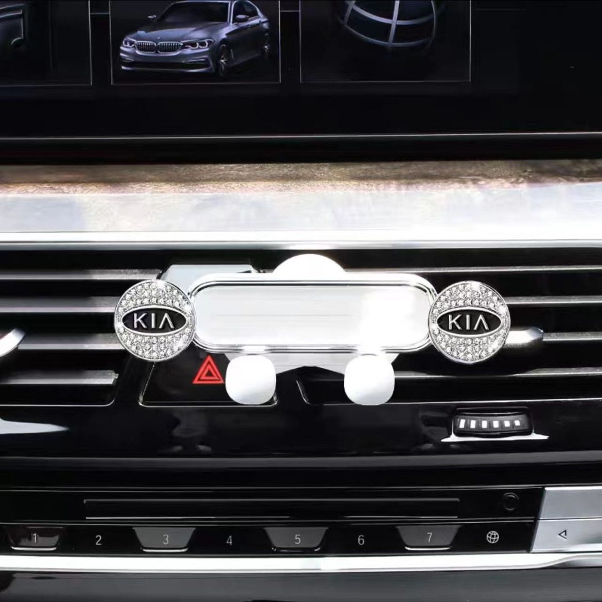 🚗2023 car logo mobile phone holder