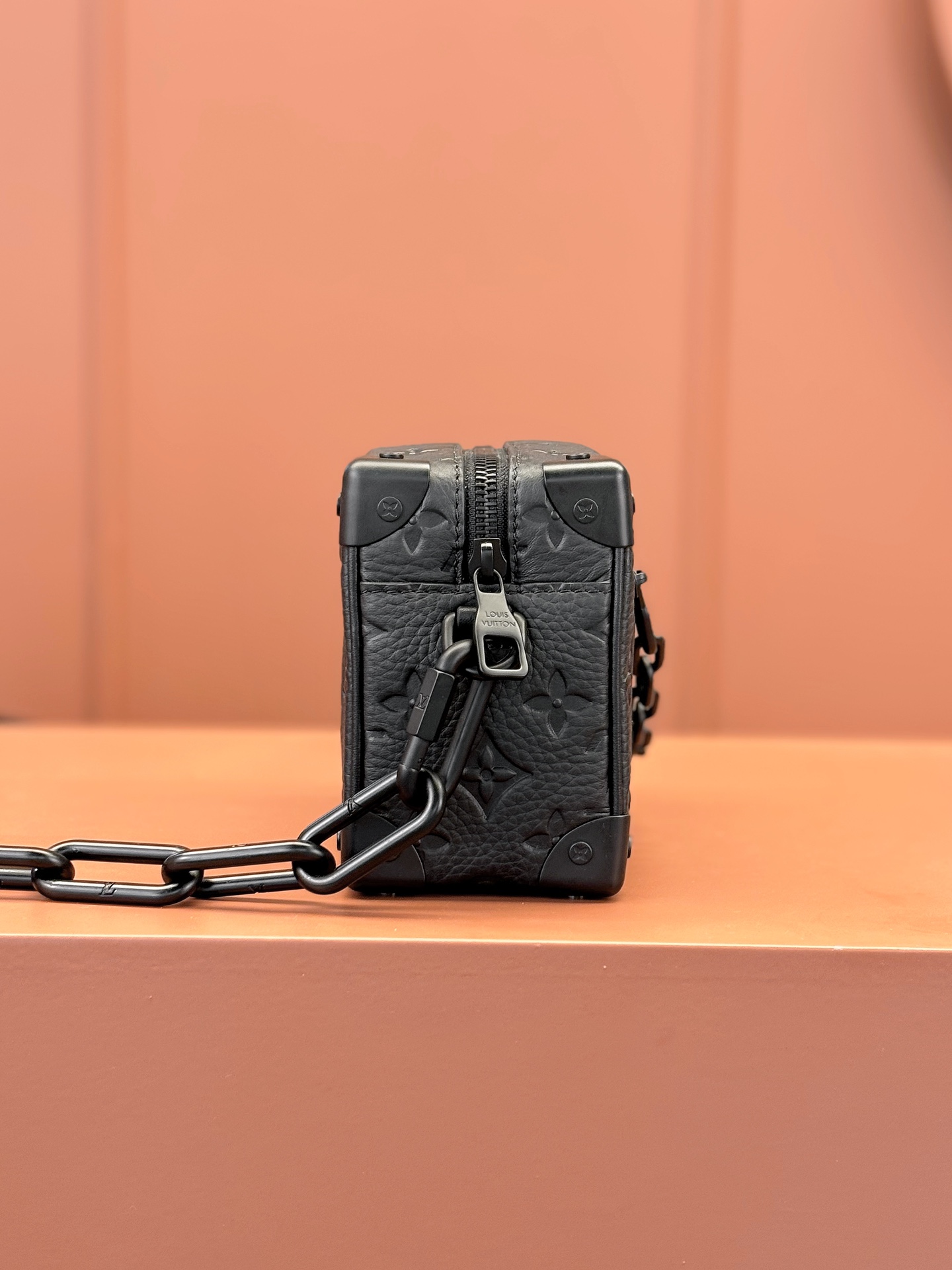 Louis Vuitton MINI SOFT TRUNK CHAIN ​​BAG M55702