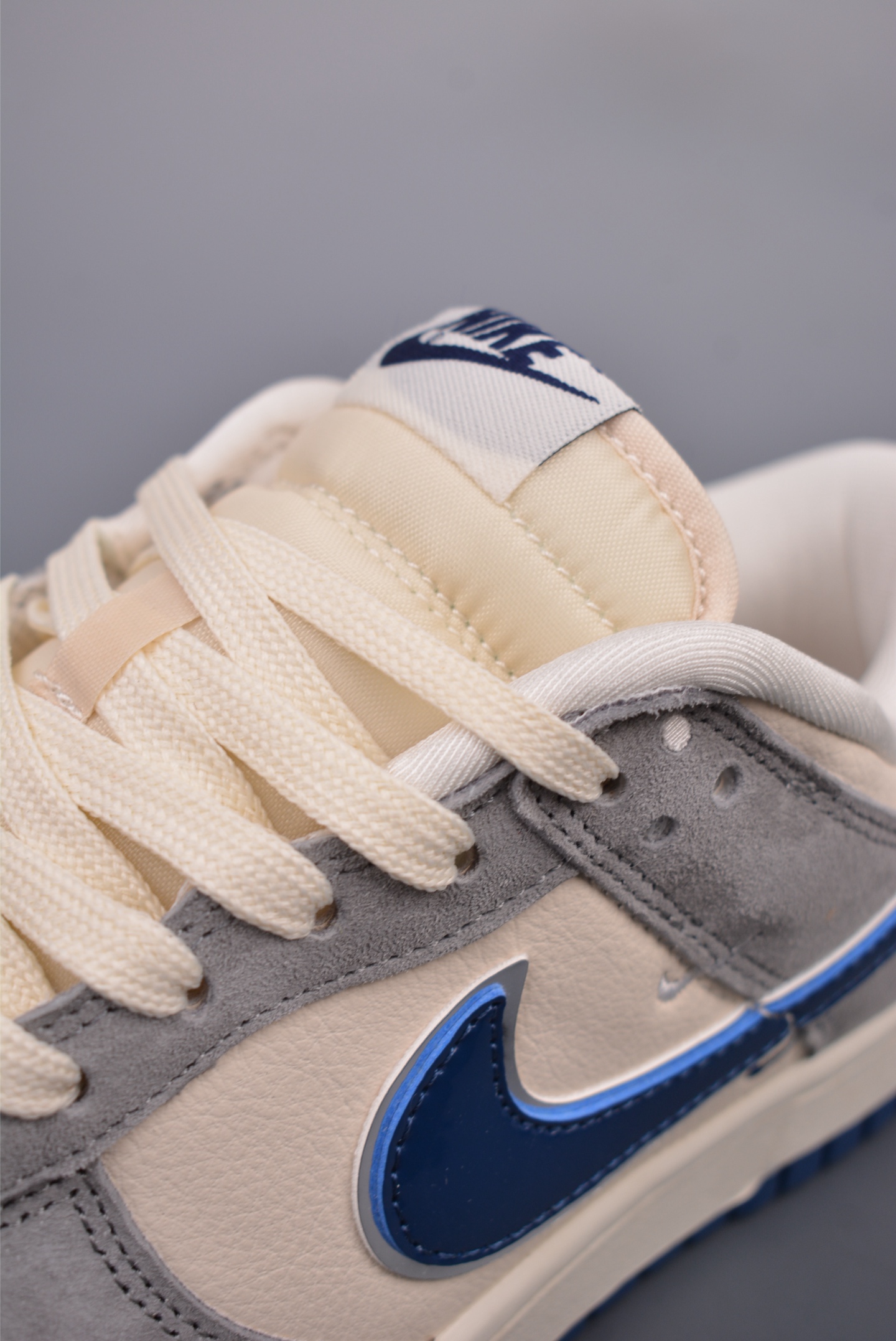 Fragment Design x Nike SB Dunk Low Dark Grey Off-White Indigo KK1688-089