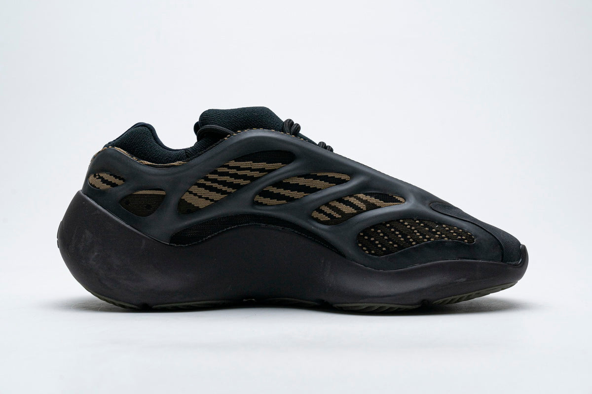 700V3