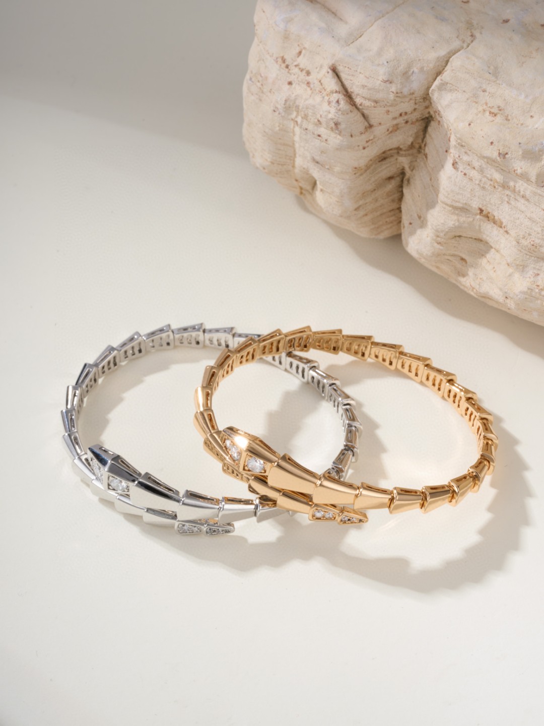 Bulgari head and tail diamond elastic snake bracelet