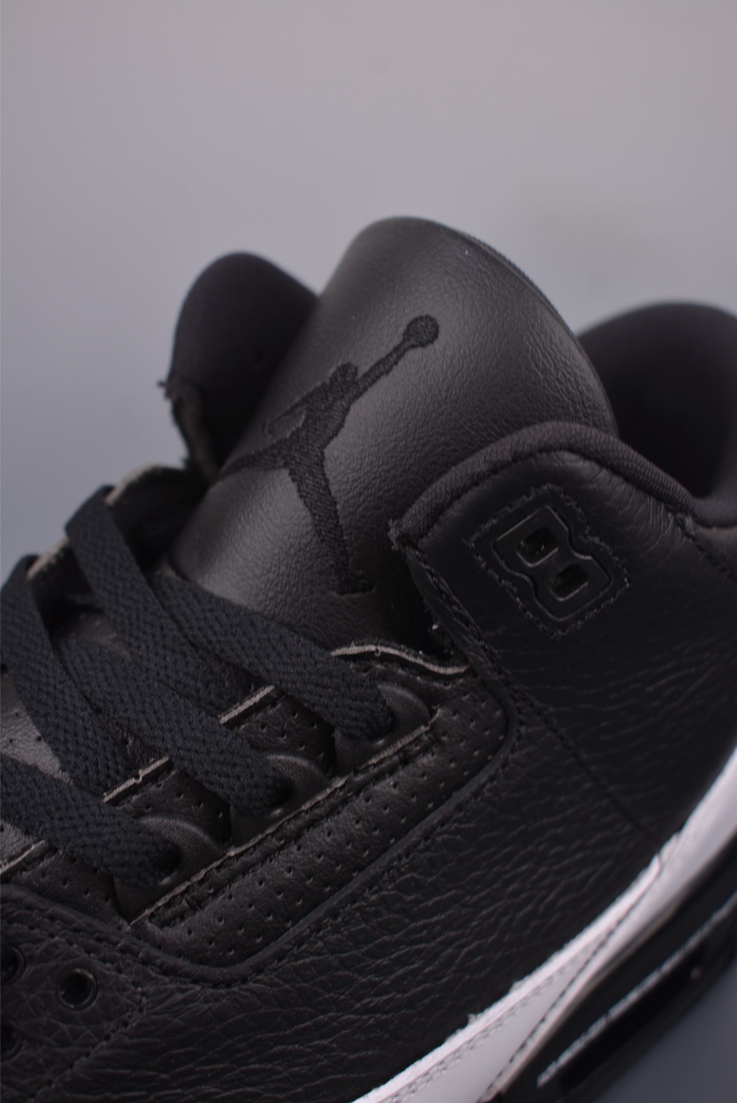 Fragment Design x Air Jordan 3 Retro DA3595-001