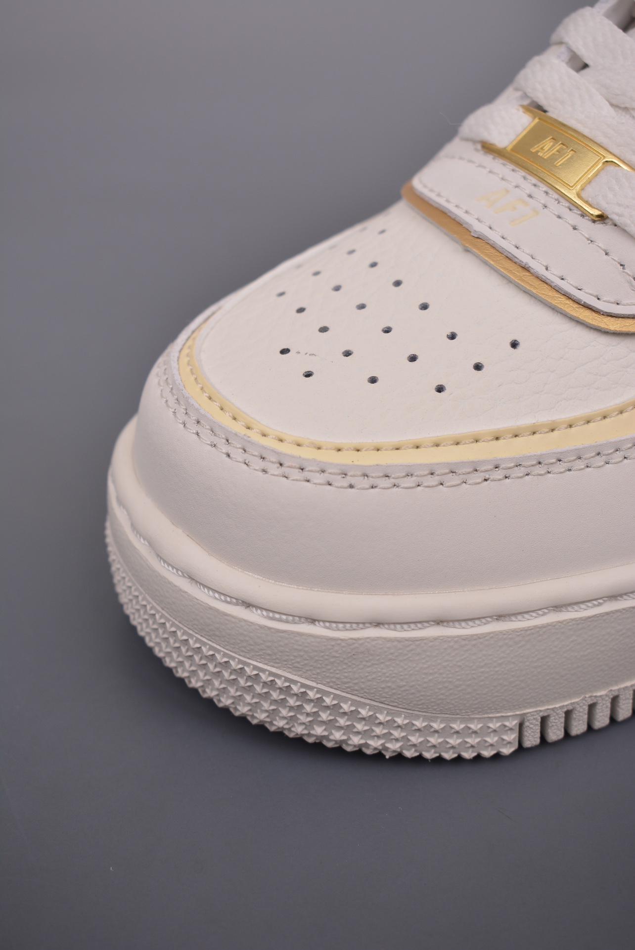 Nike WMNS Air Force 1 ShadowSail Metallic Gold DZ1847-108
