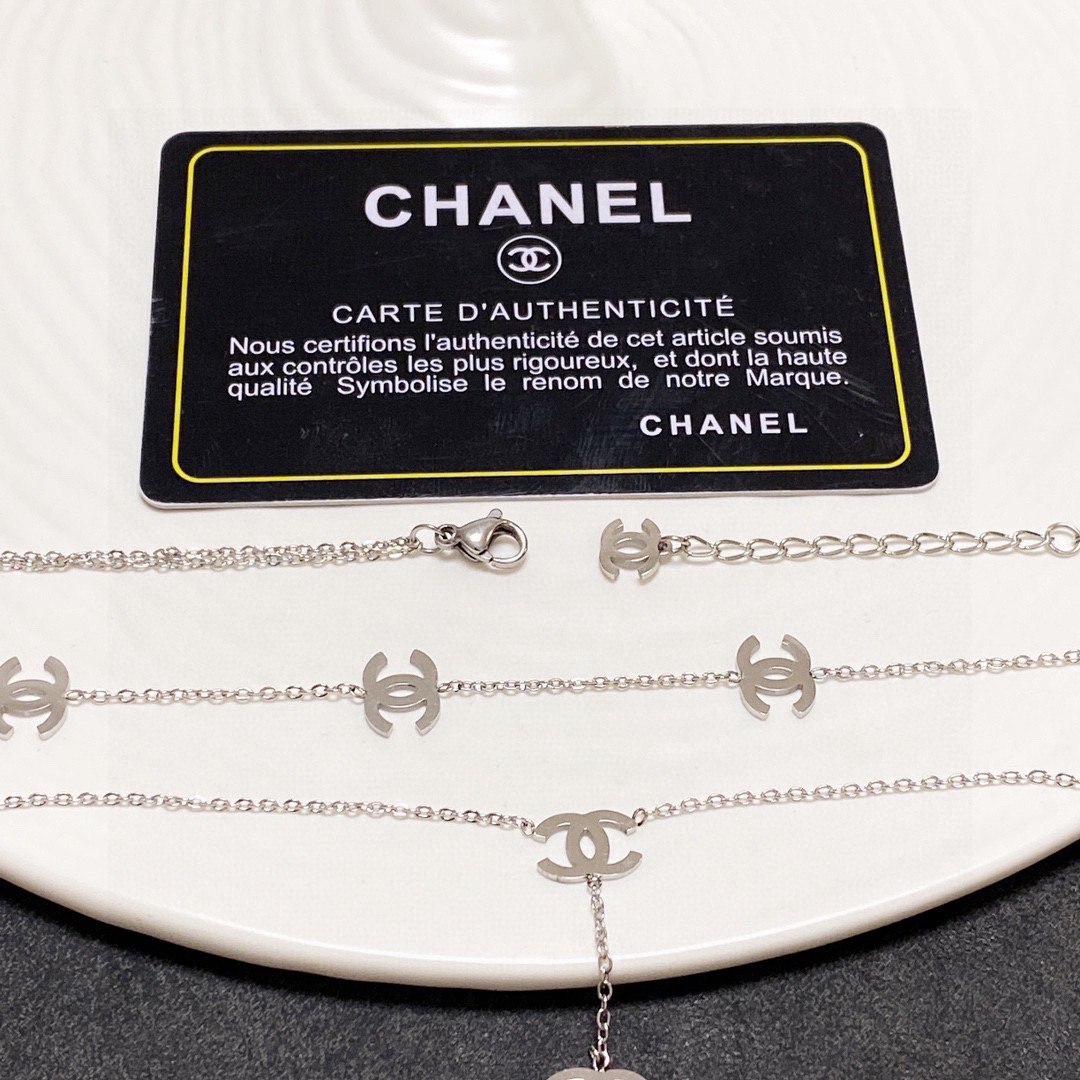 Chanel new double layer necklace