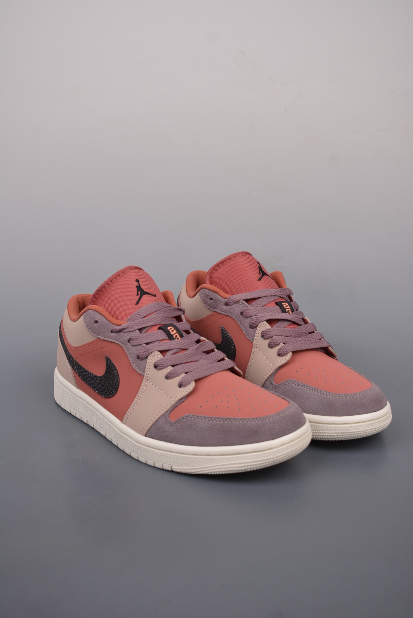 Nike Air Jordan Retro 1 Low GS Canyon Rust DC0774-602