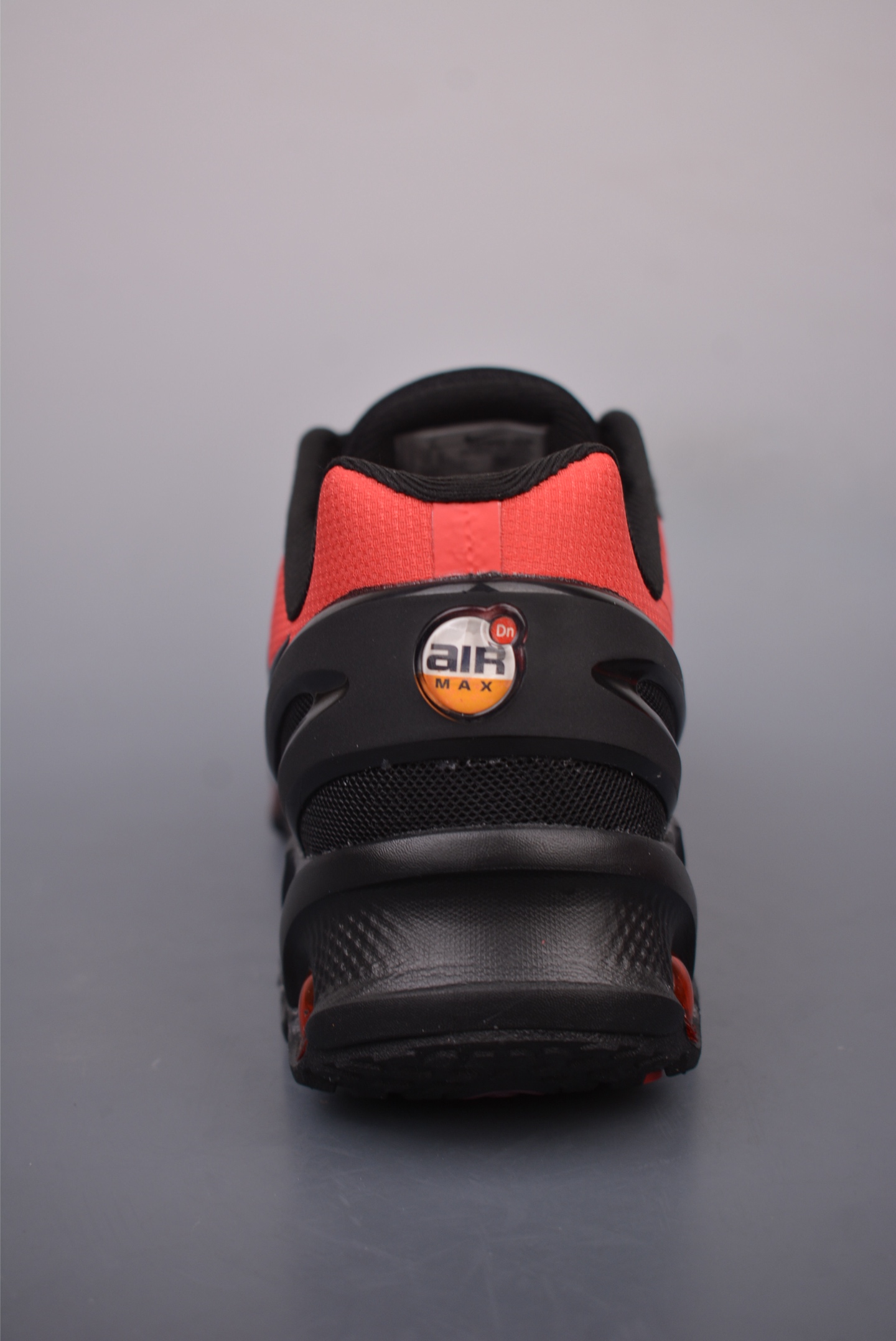Nike Air Max DN8 Burgundy Black FQ7860-032