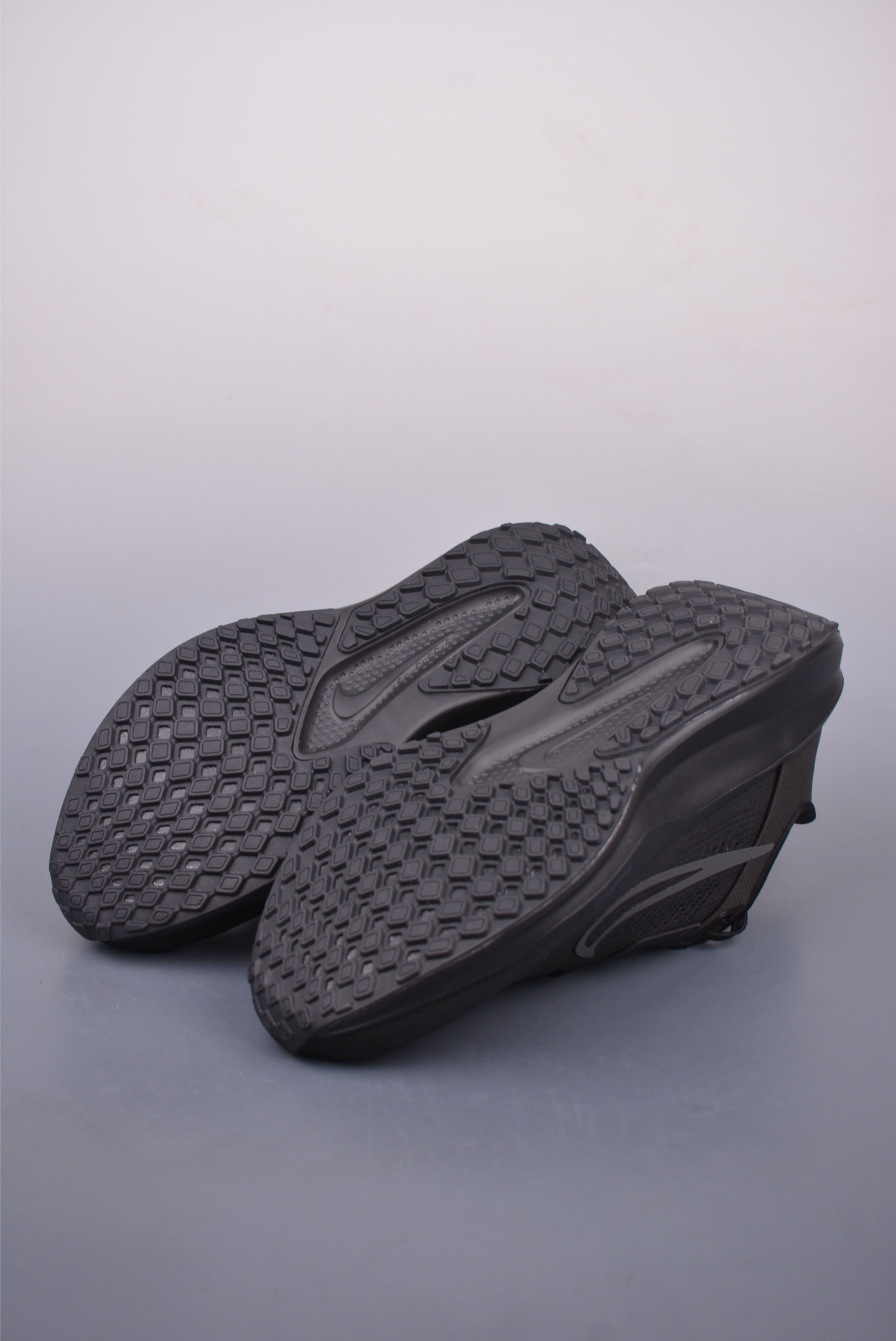 Nike Quest 6 