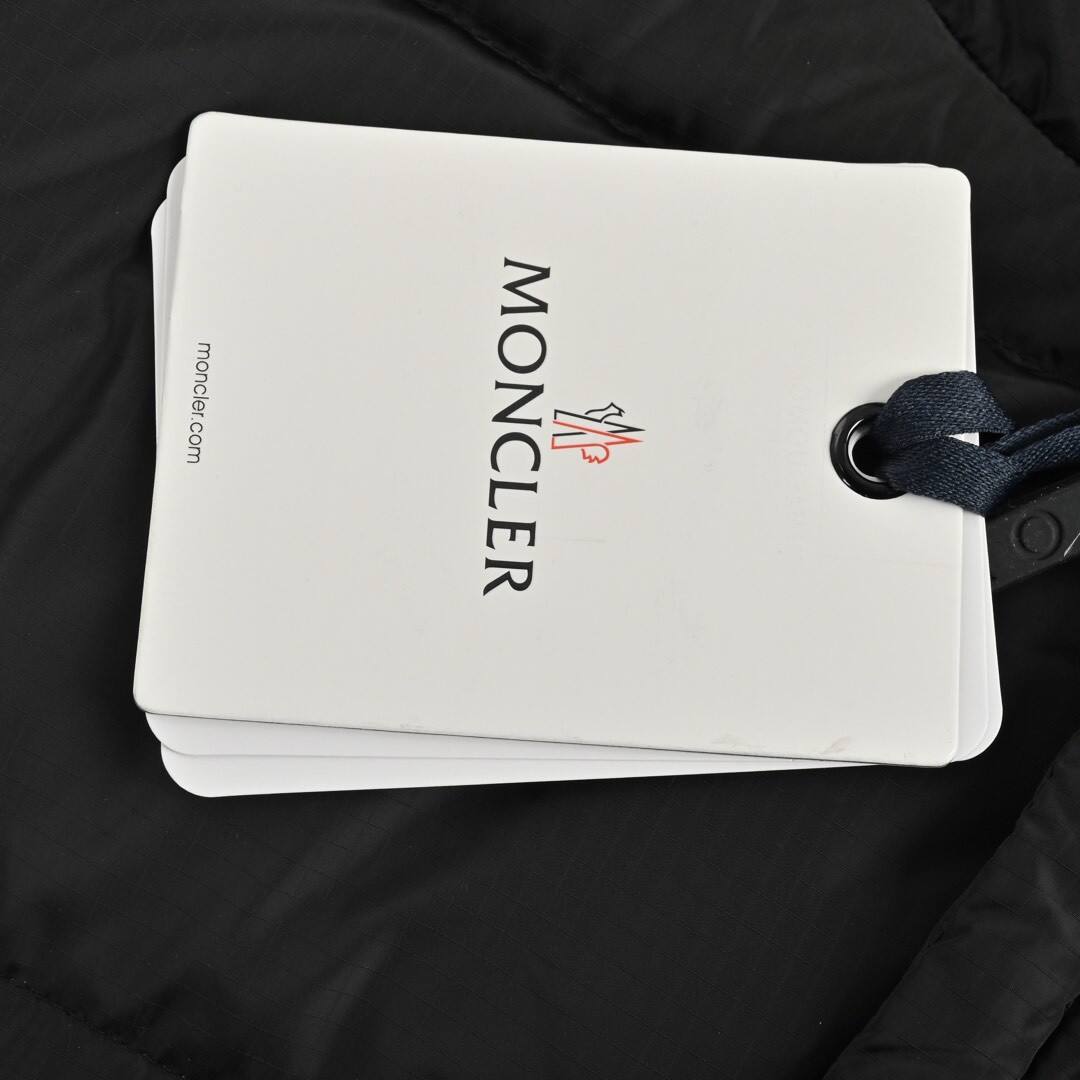 Moncler colorful letter chest hooded ski series down jacket