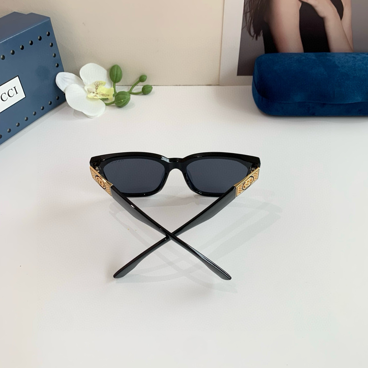 Gucci Round Frame Sunglasses