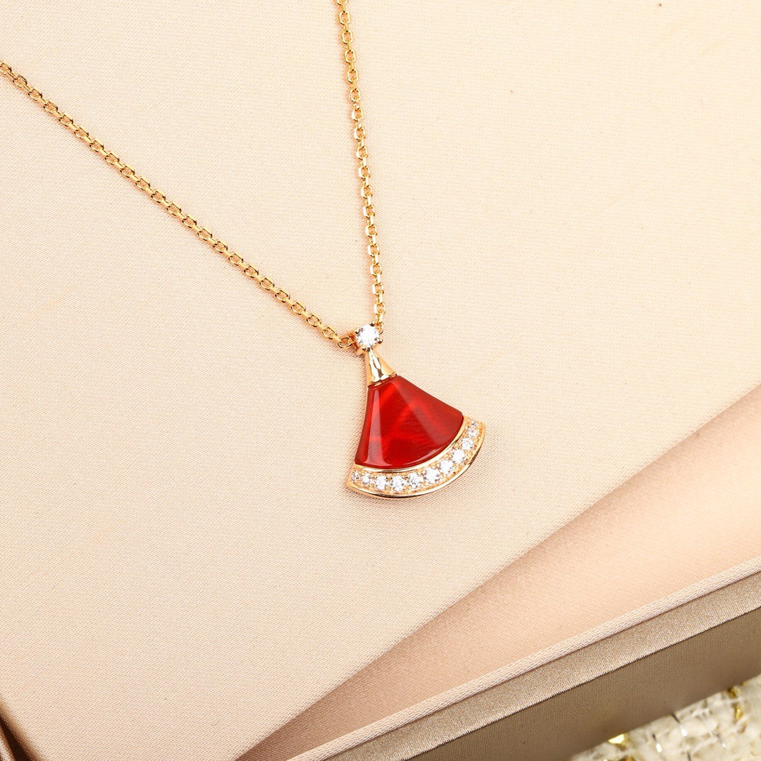 Bulgari fan-shaped diamond necklace