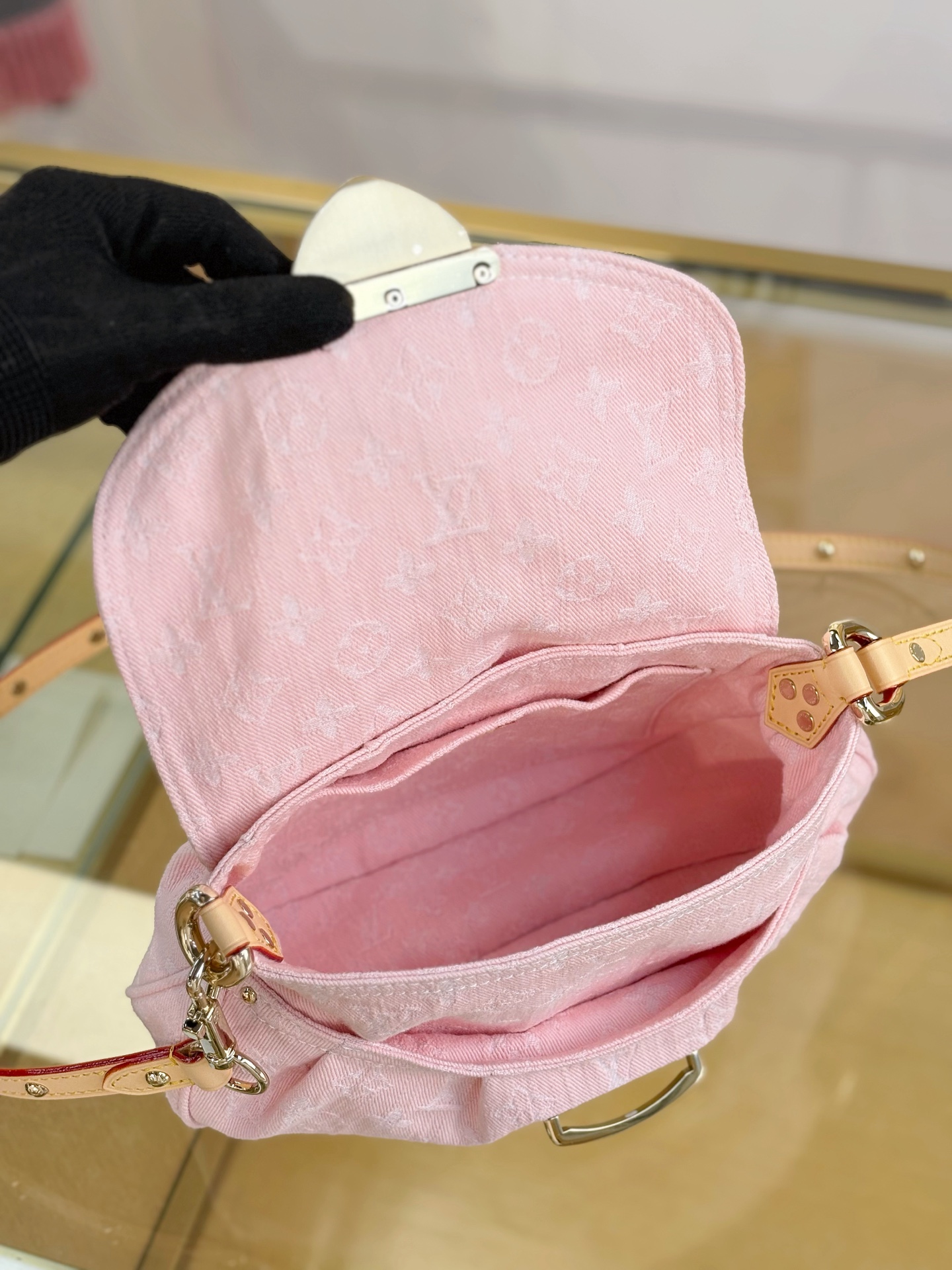 Louis Vuitton SUNSET Handbag M13347