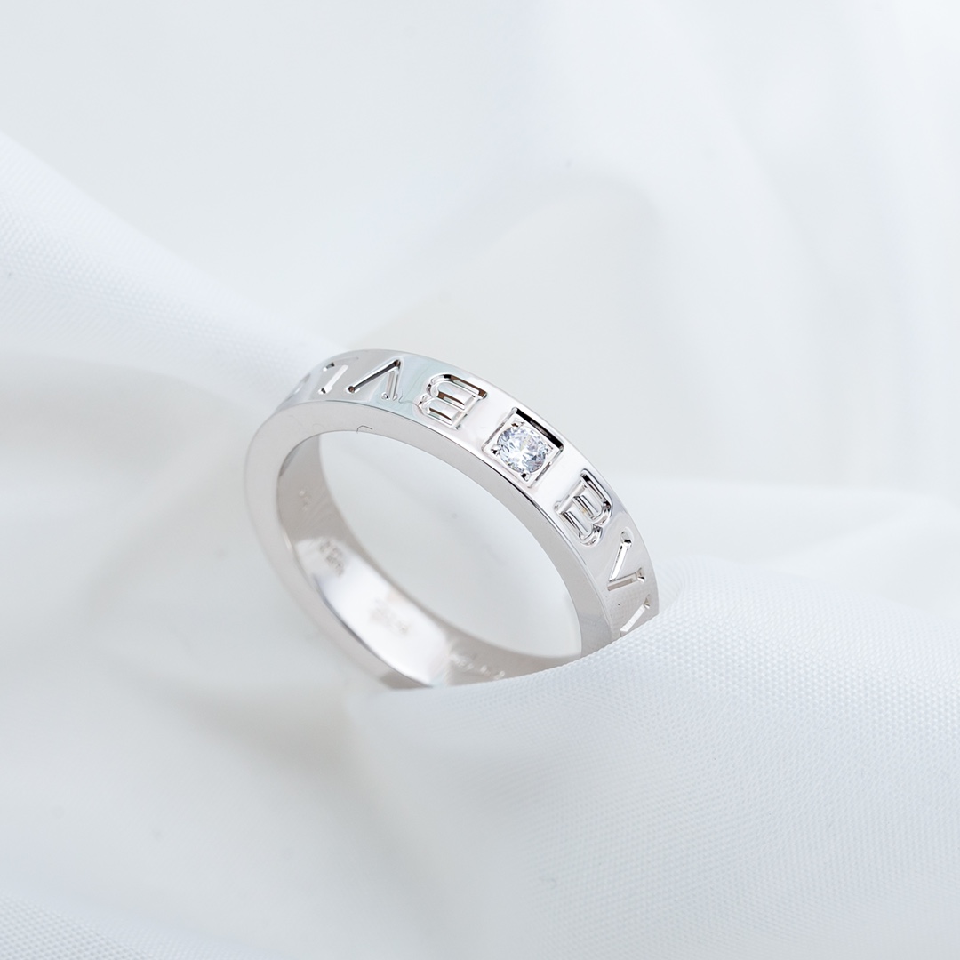 Bulgari letter logo ring