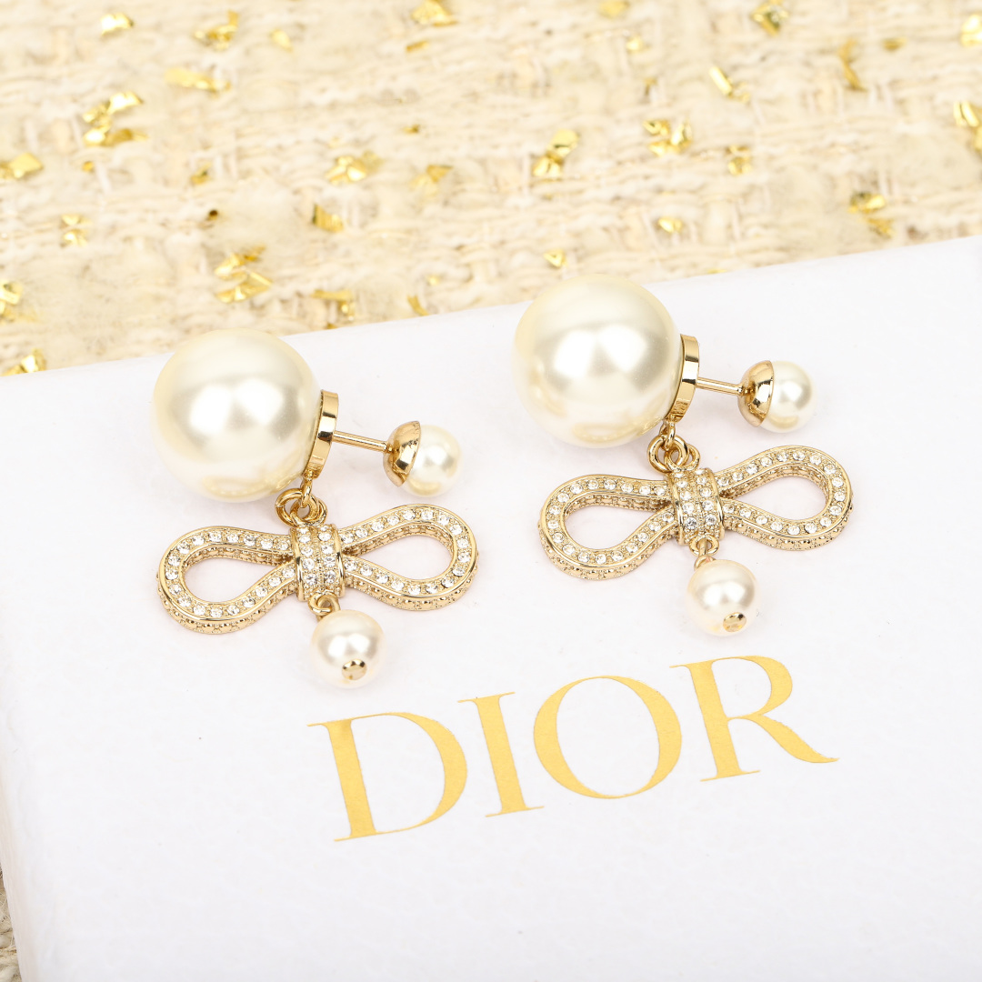 Dior Bow Pearl Earrings